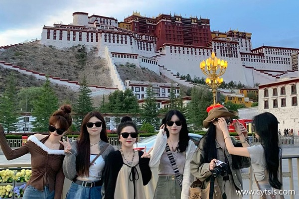 暑假去西藏旅游大概多少錢(qián)